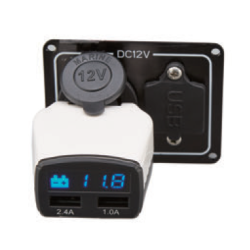 Voltmetro digitale con 2 uscite USB